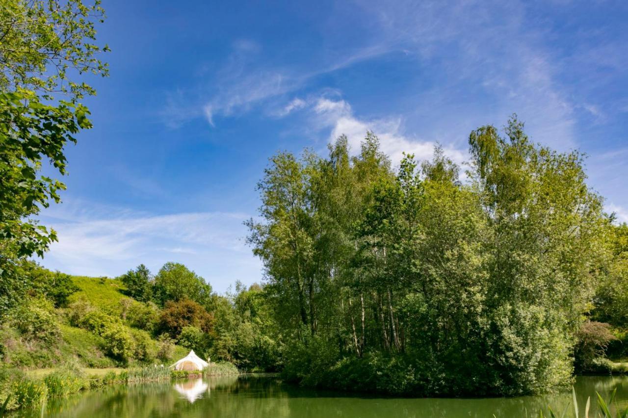 Отель Lloyds Meadow Glamping Честер Экстерьер фото